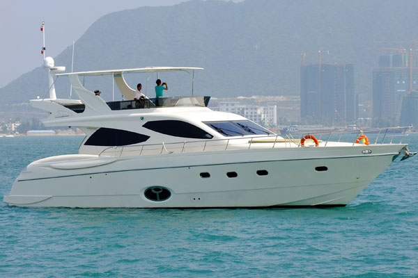 Sea Stella 63